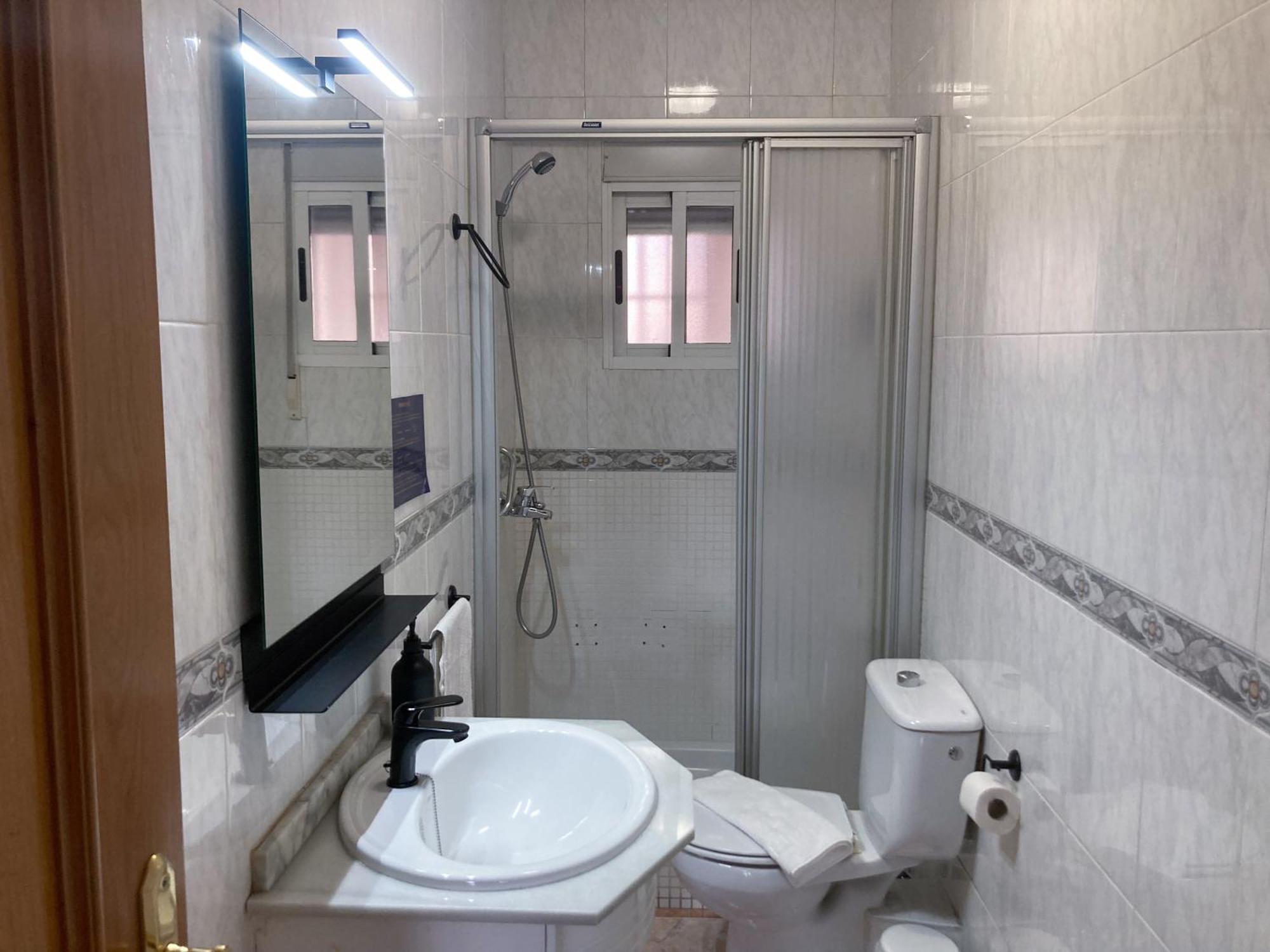 Luninoso Y Practico Apartamento En El Centro Con Amplio Parking Incluido Granada Ngoại thất bức ảnh