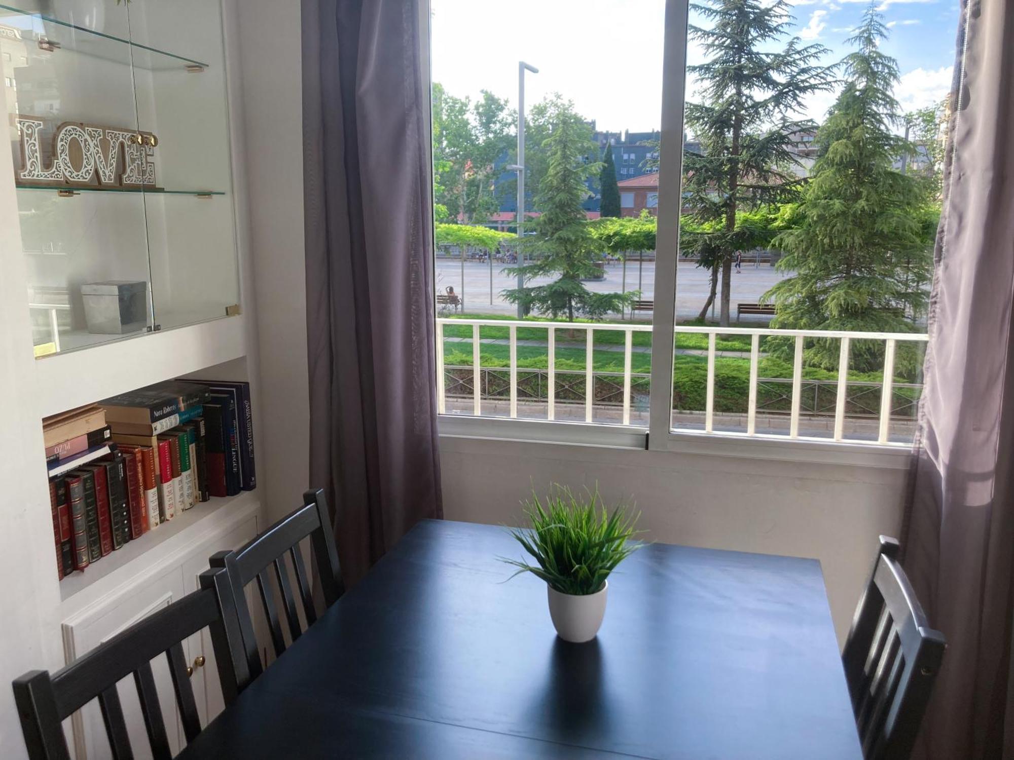Luninoso Y Practico Apartamento En El Centro Con Amplio Parking Incluido Granada Ngoại thất bức ảnh